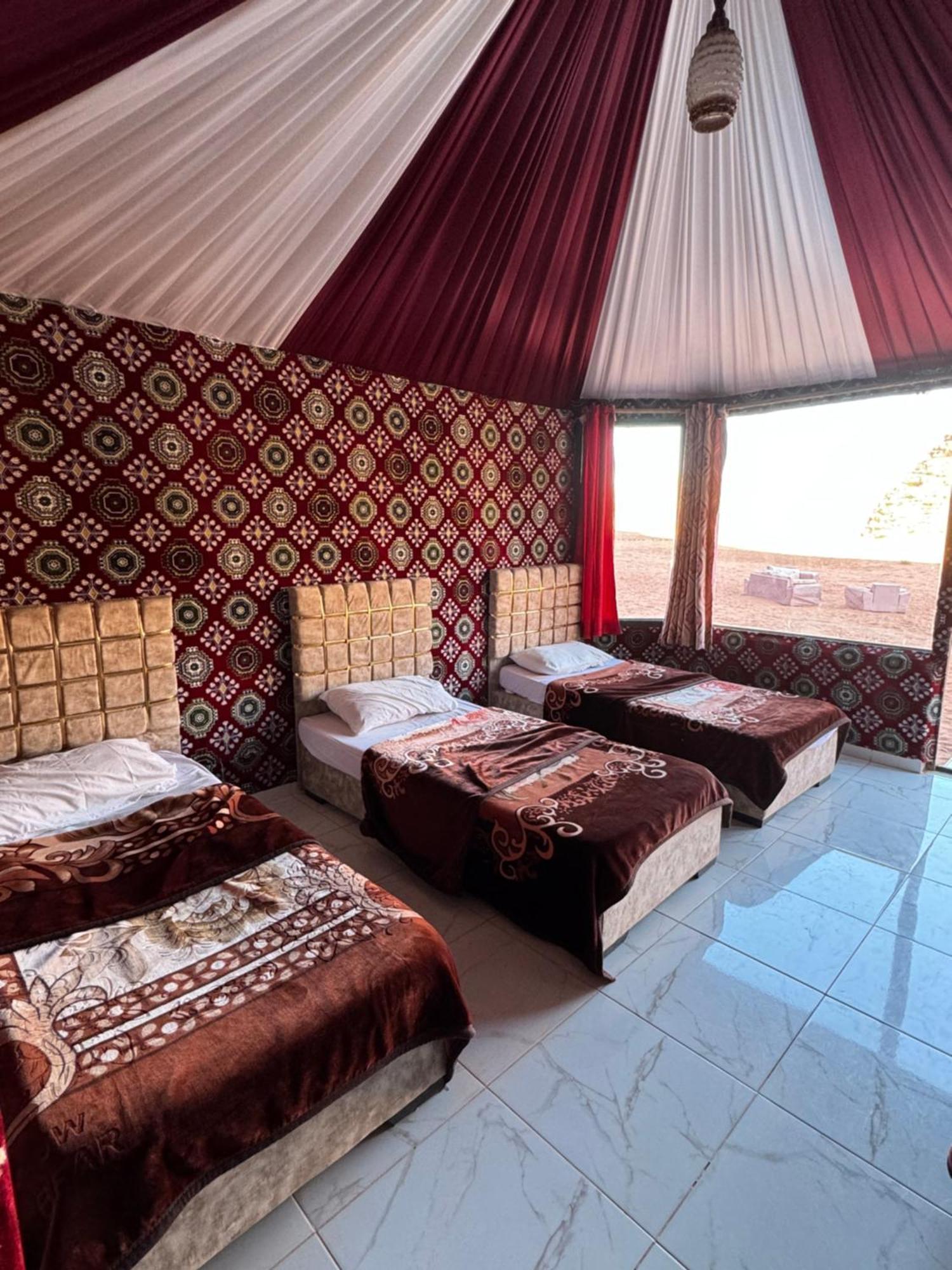 Wadi Rum Bubble Camp & Tour Exterior foto