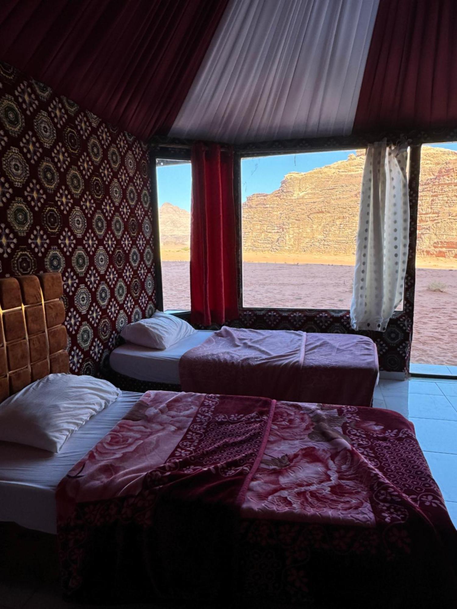 Wadi Rum Bubble Camp & Tour Exterior foto