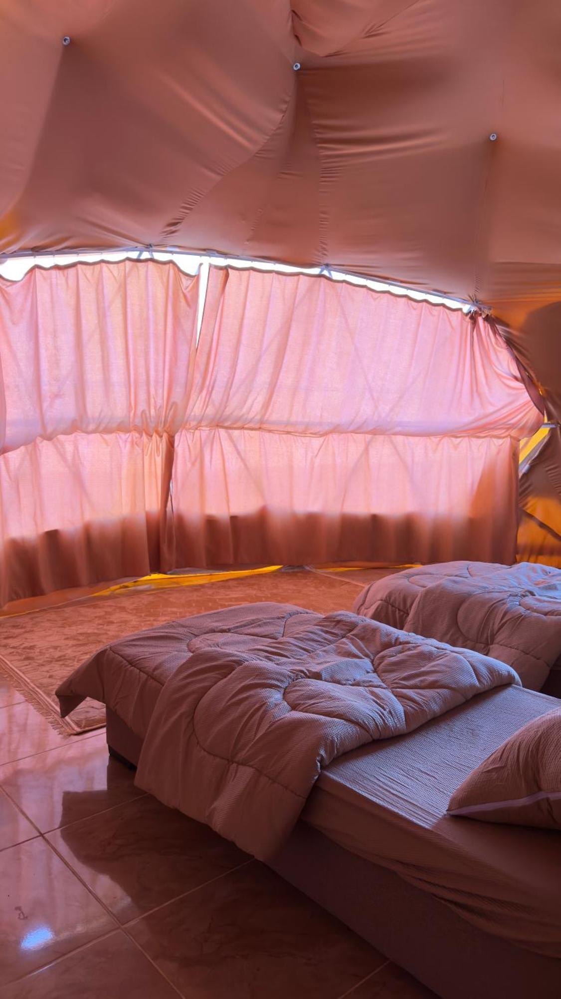 Wadi Rum Bubble Camp & Tour Exterior foto