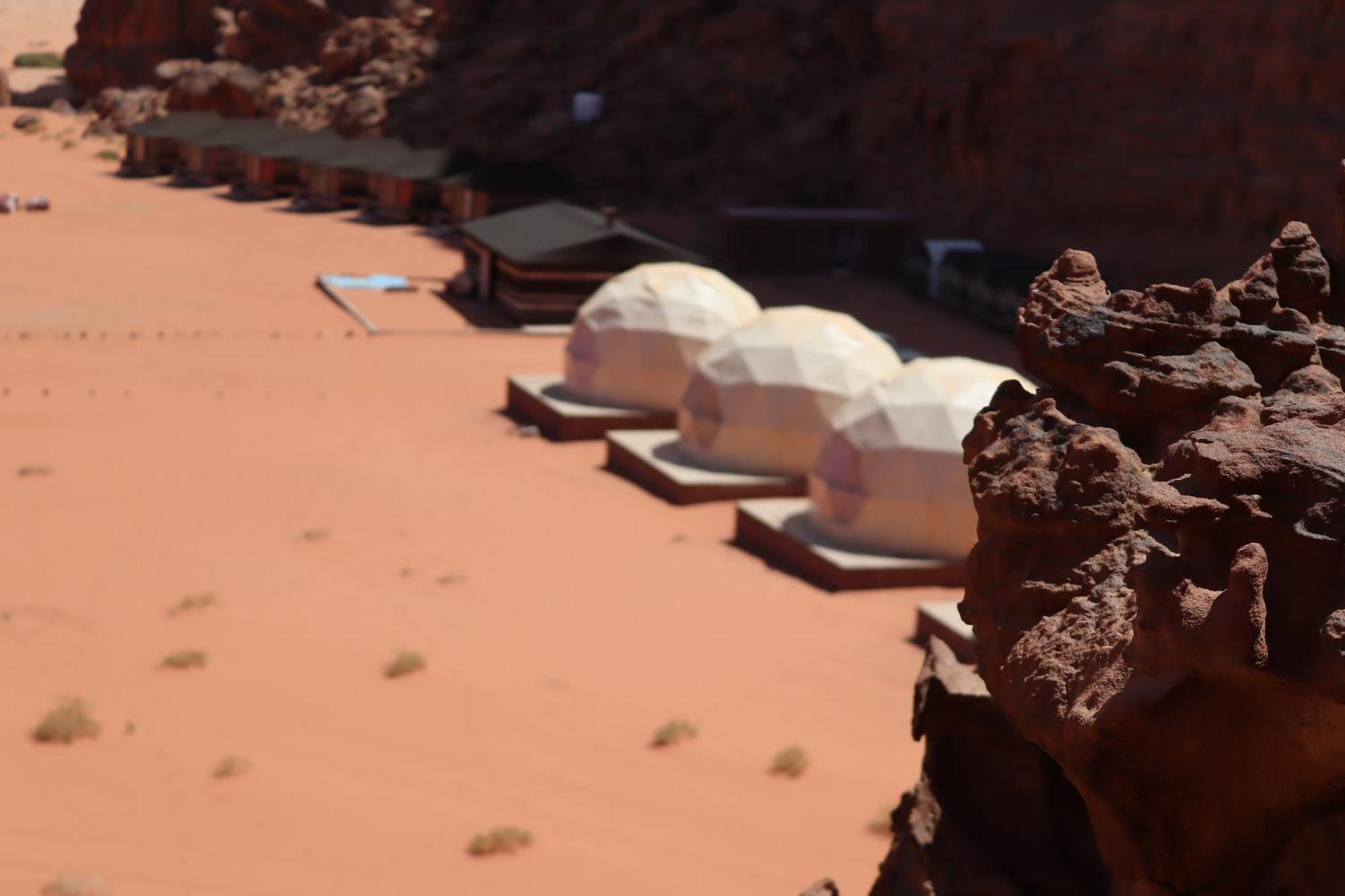 Wadi Rum Bubble Camp & Tour Exterior foto