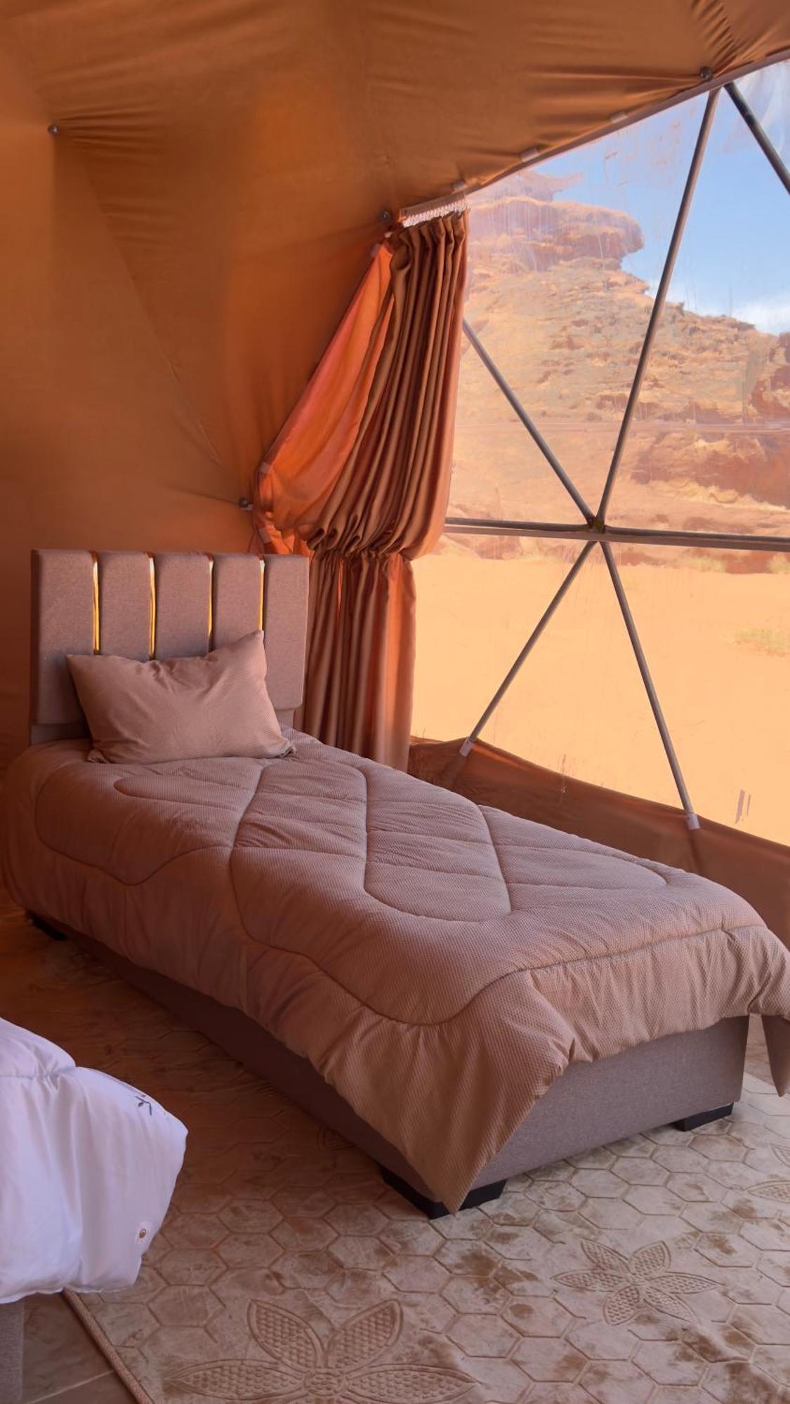 Wadi Rum Bubble Camp & Tour Exterior foto